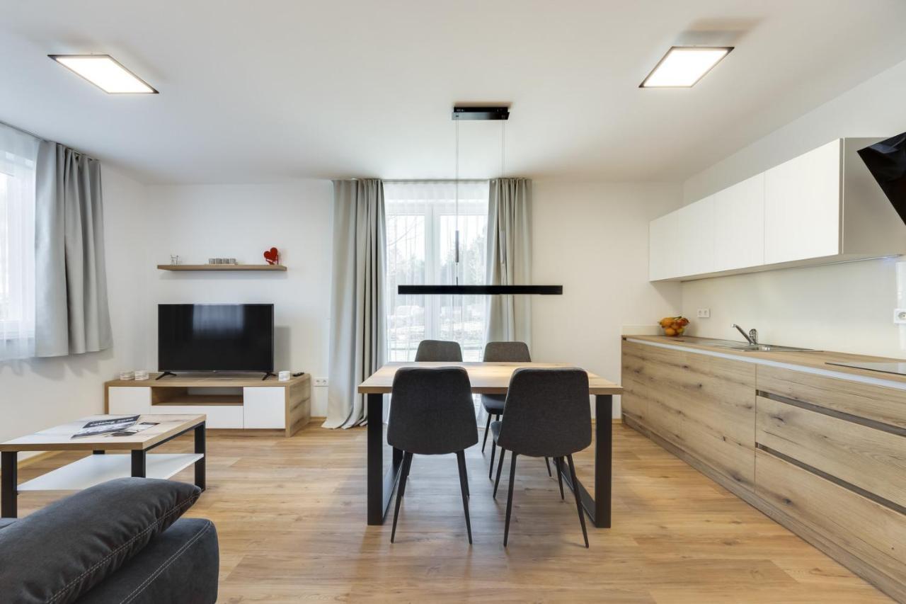 Chic Apartments With Balcony And Spa In Mojstrana Luaran gambar
