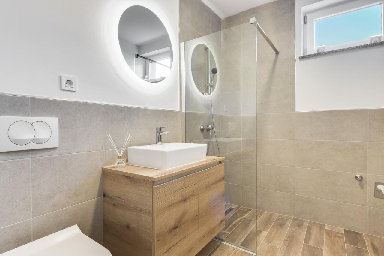 Chic Apartments With Balcony And Spa In Mojstrana Luaran gambar