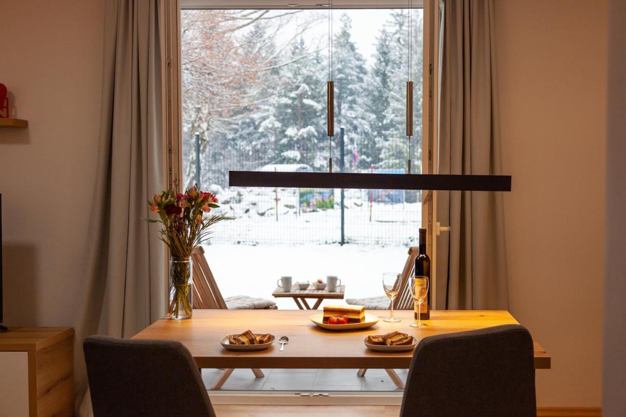 Chic Apartments With Balcony And Spa In Mojstrana Luaran gambar