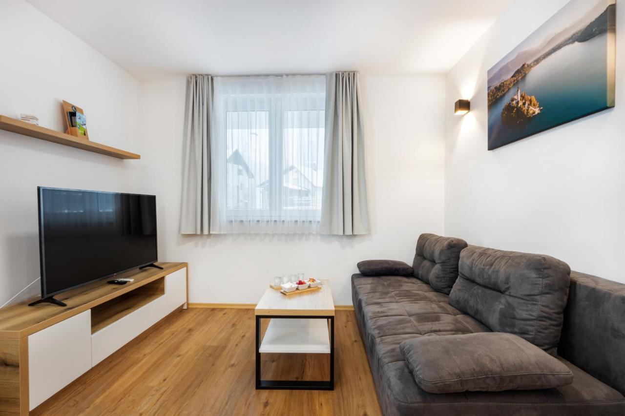 Chic Apartments With Balcony And Spa In Mojstrana Luaran gambar