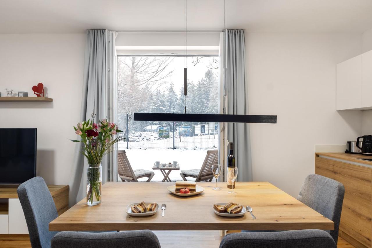 Chic Apartments With Balcony And Spa In Mojstrana Luaran gambar